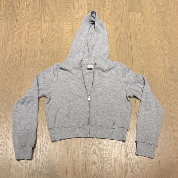 Aritzia Sweaters - Women's Cropped Waffle Hooded Sweater - Light Gray